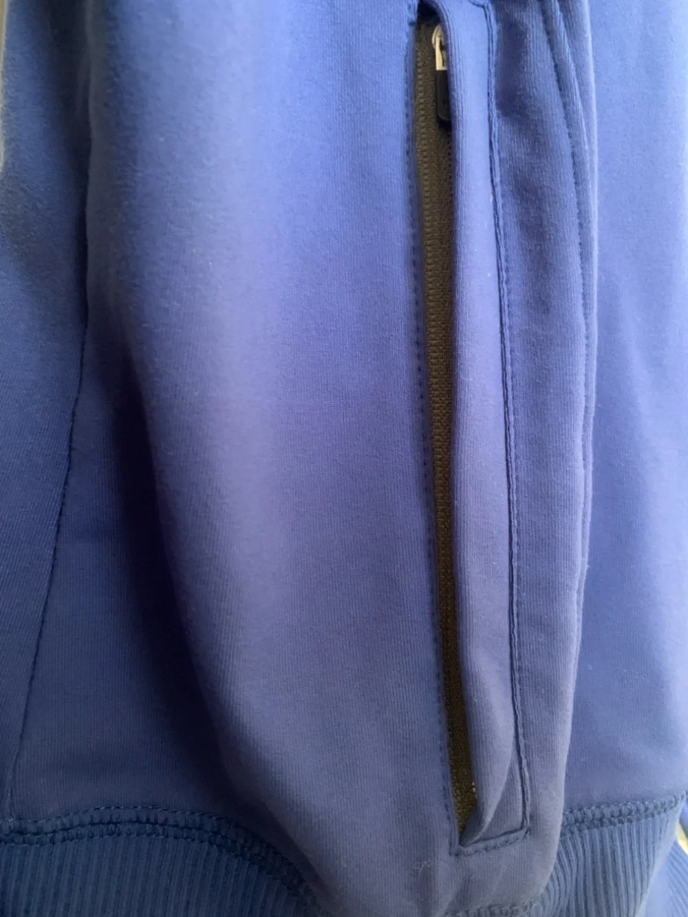 EUC Alo Yoga Blue Full Zip Performance Track Jacket - Size S/M - Picture 8 of 16
